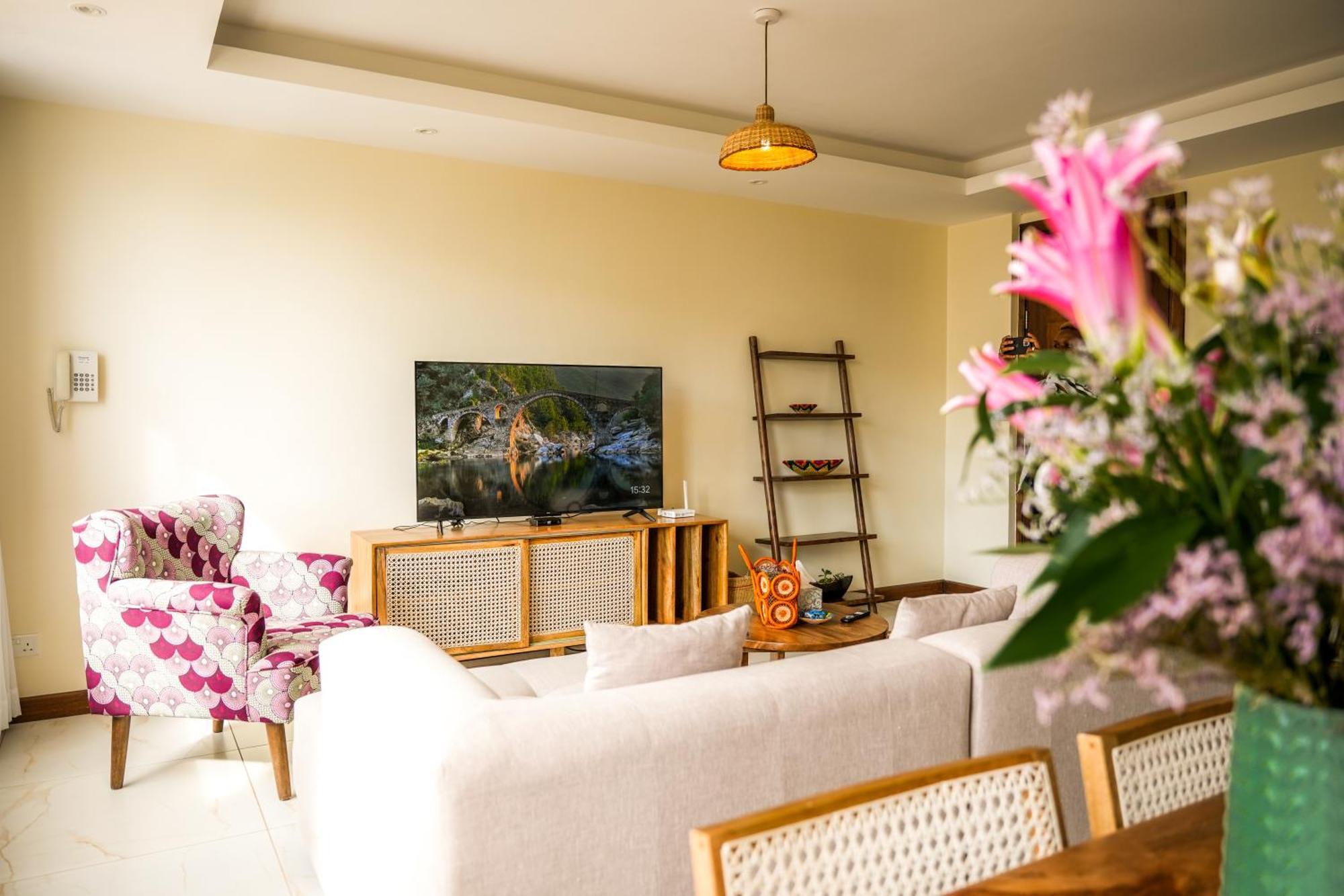 Apartment Silvermist Two & Three Bedrooms Wonderiss Homes Westland Living With Close Proximity To Un, Karura Forest & Sarit Mall *