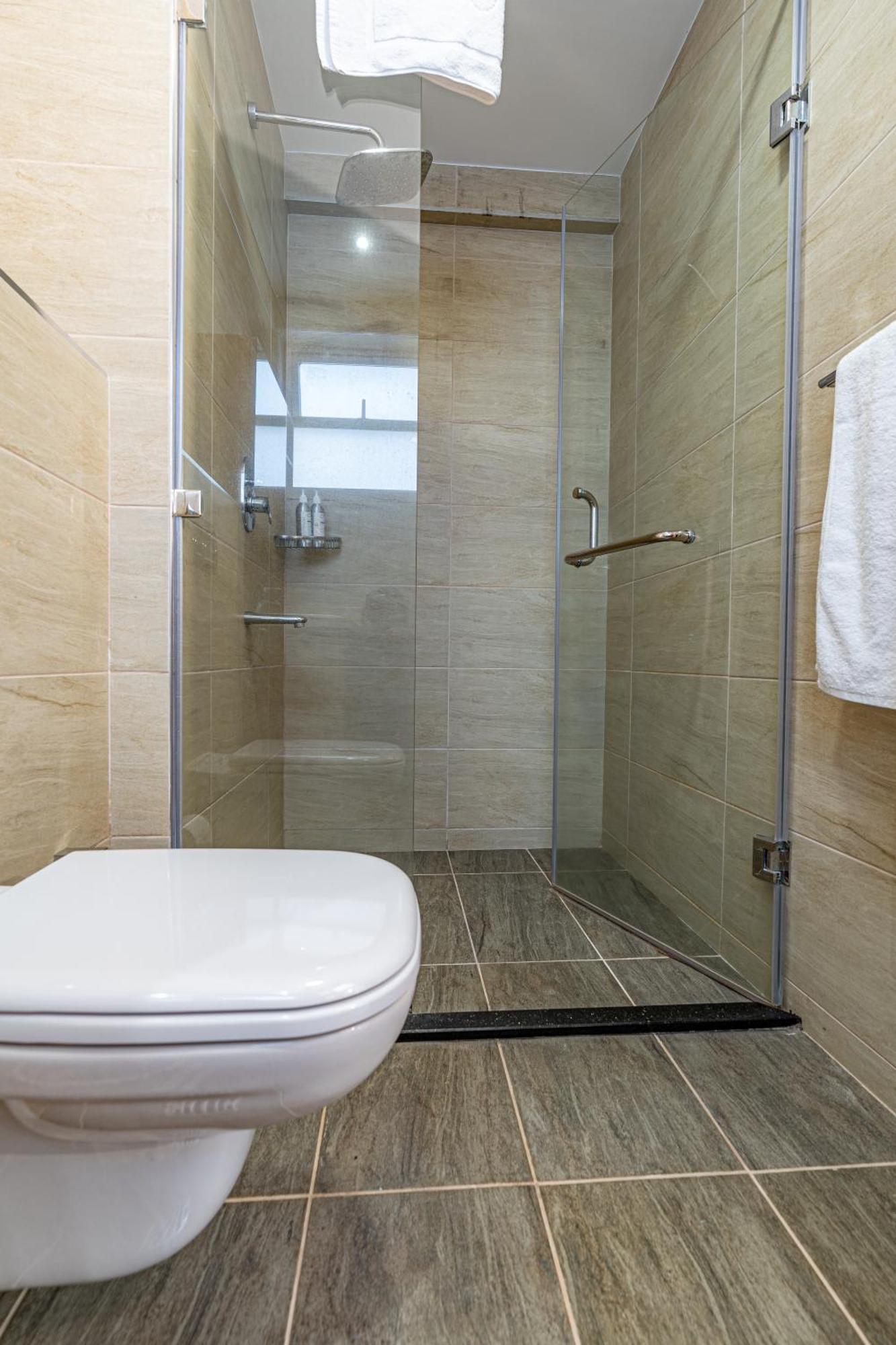 Apartment Silvermist Two & Three Bedrooms Wonderiss Homes Westland Living With Close Proximity To Un, Karura Forest & Sarit Mall Nairobi